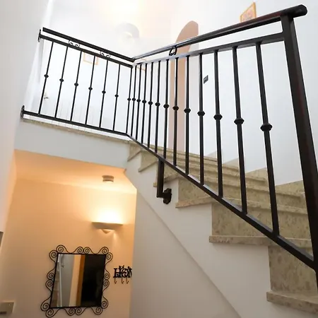 Sophie Villa